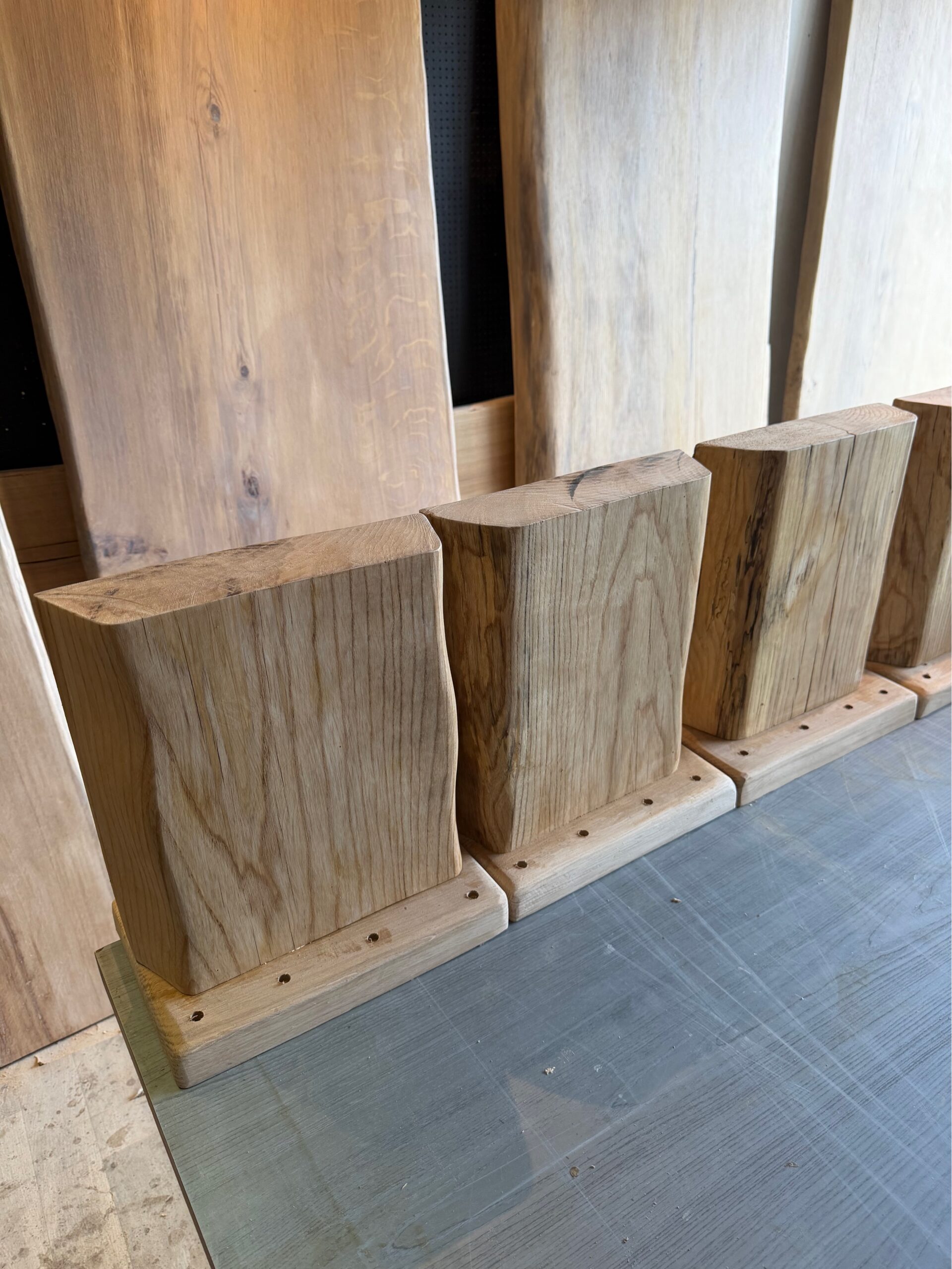 Piètements de banc en chêne massif